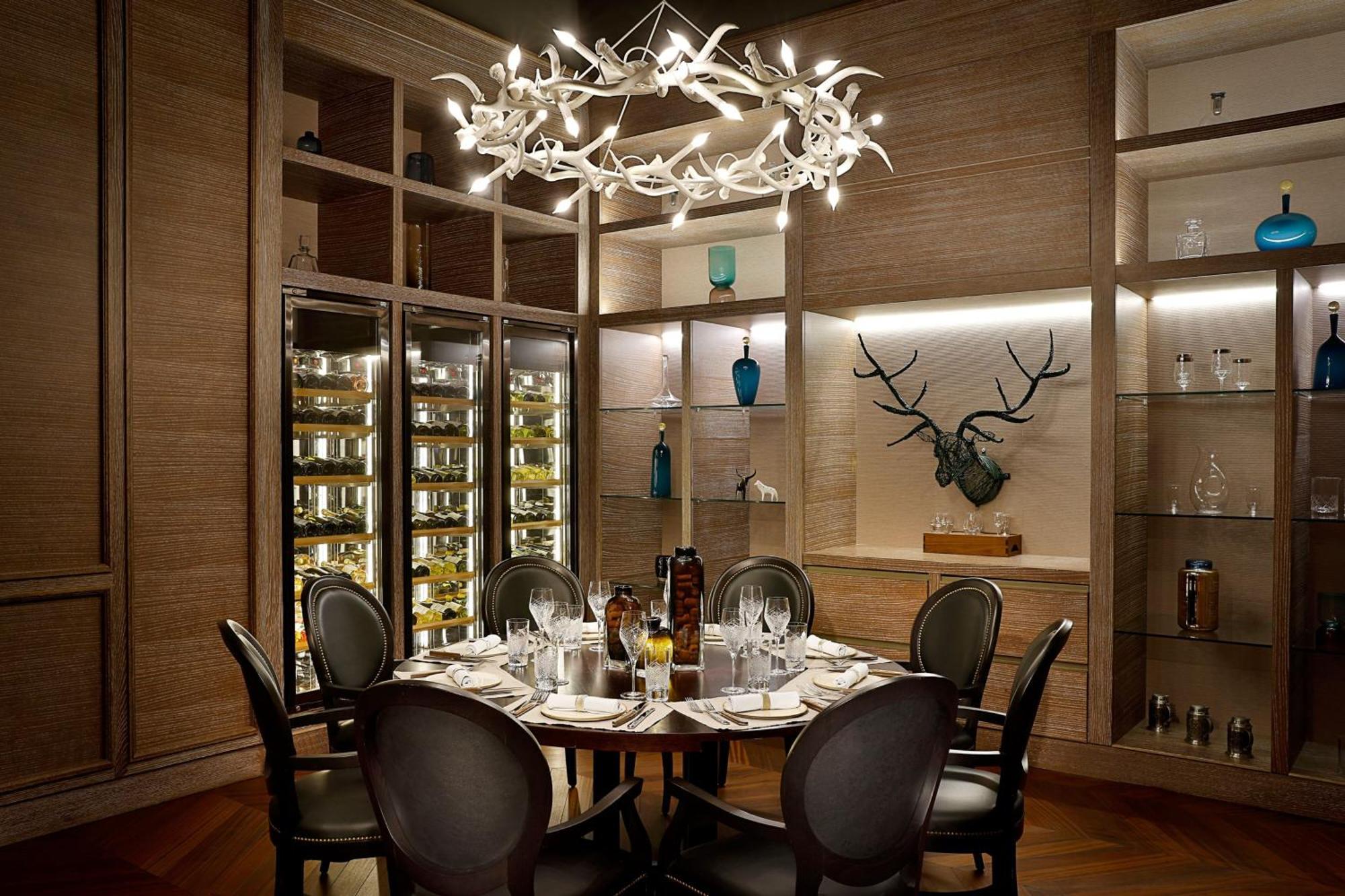 シェラトン ヌル スルタン ホテル アスターナ エクステリア 写真 The Wine Room